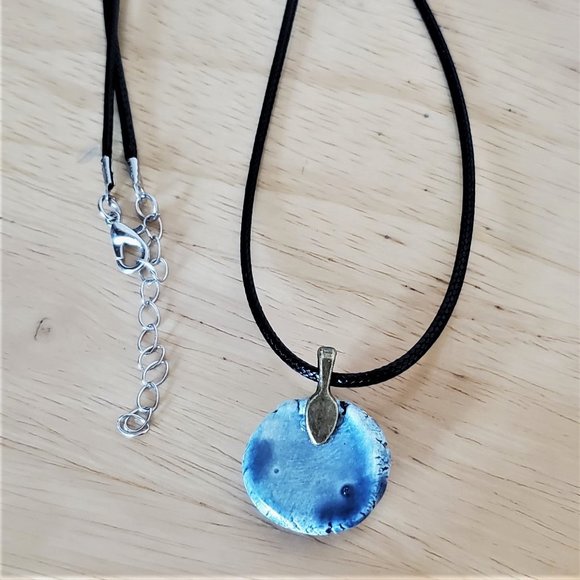 Handmade Ceramic Persian Blue Butterfly Pendant Necklace - Picture 6 of 10